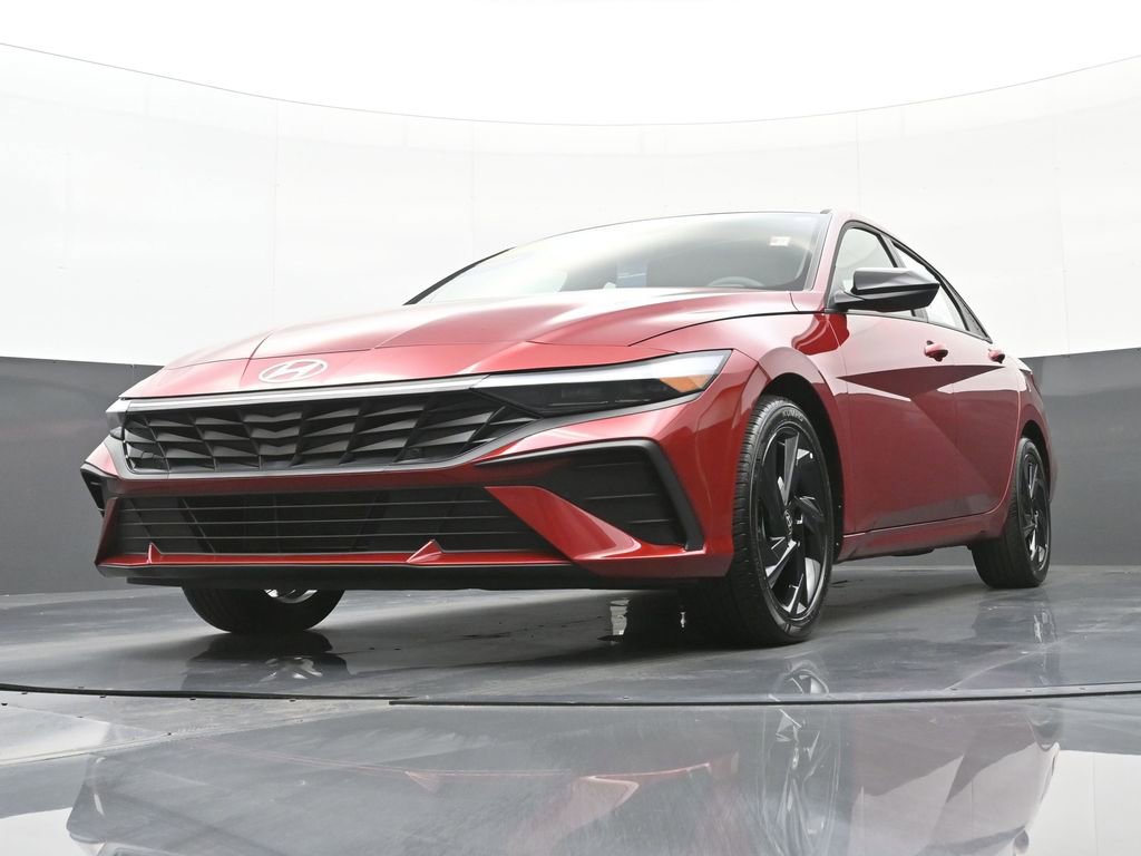 Certified 2026 Hyundai Elantra Sport FWD image 43