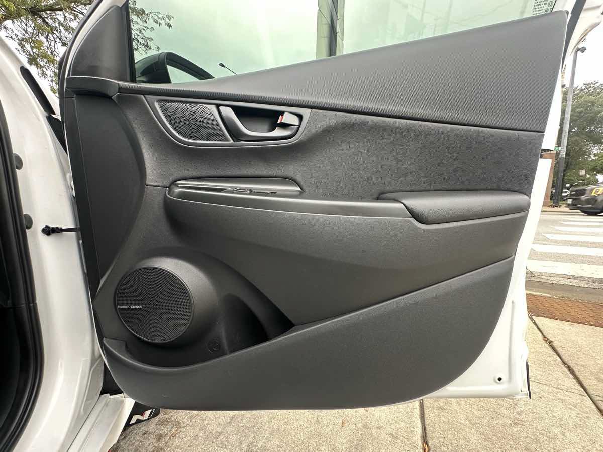 Used 2022 Hyundai Kona N w/ Cargo Package FWD image 31