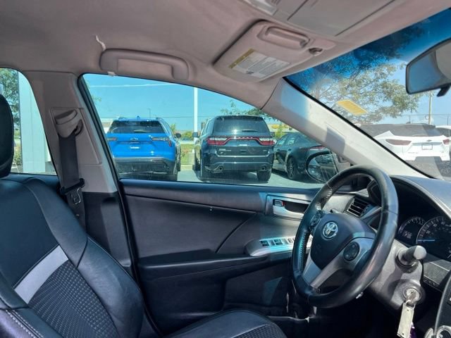 Used 2014 Toyota Camry SE w/ Fleet Convenience Package FWD image 30