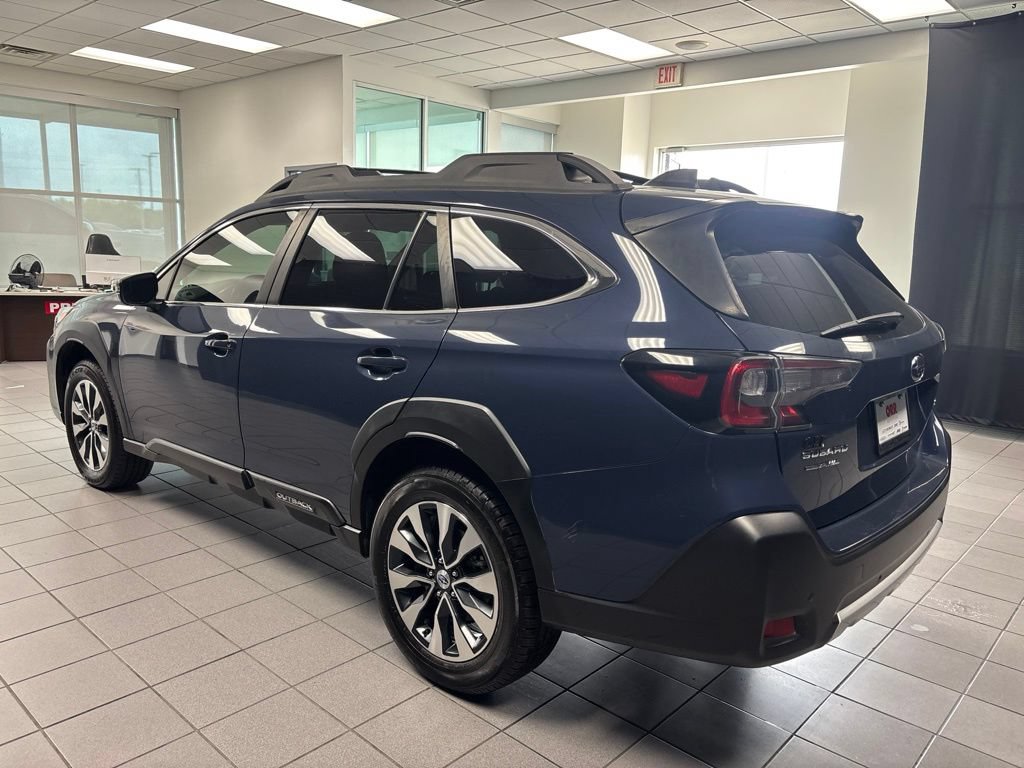 Used 2024 Subaru Outback Limited AWD/4WD image 7