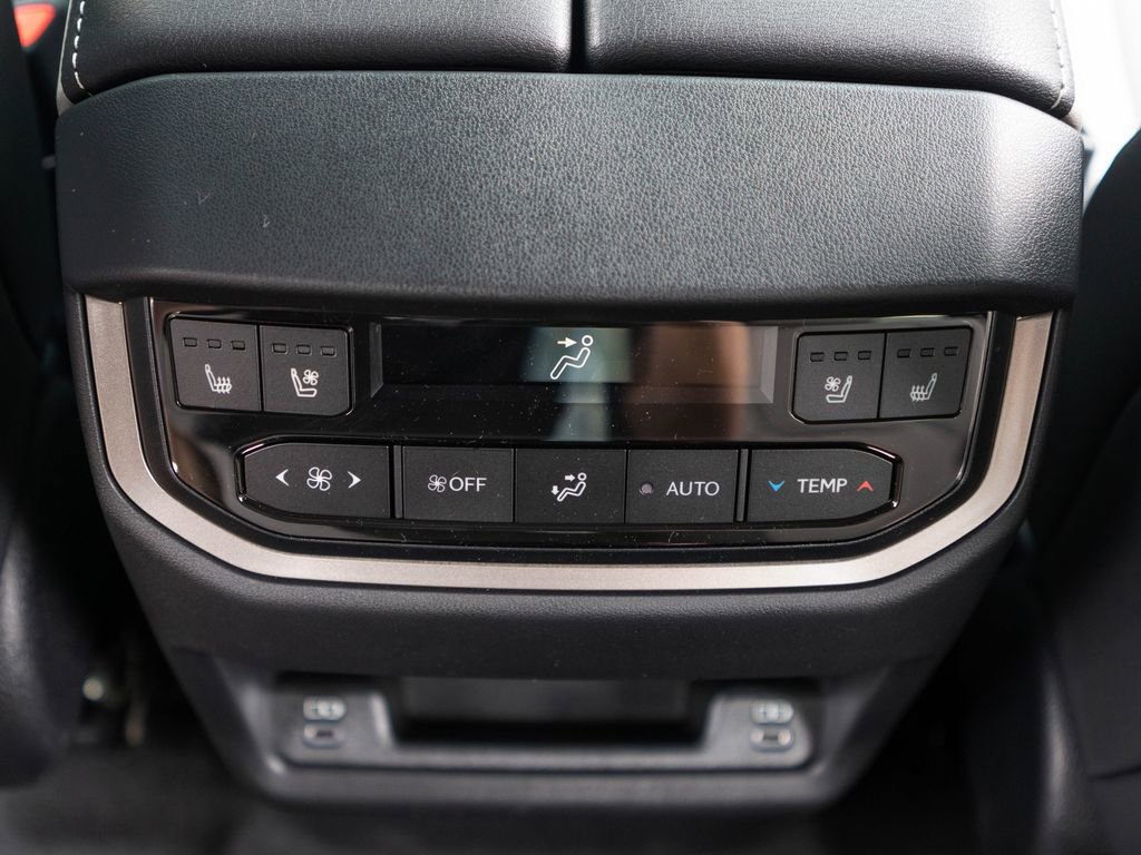 New 2026 Lexus TX 500h AWD image 33