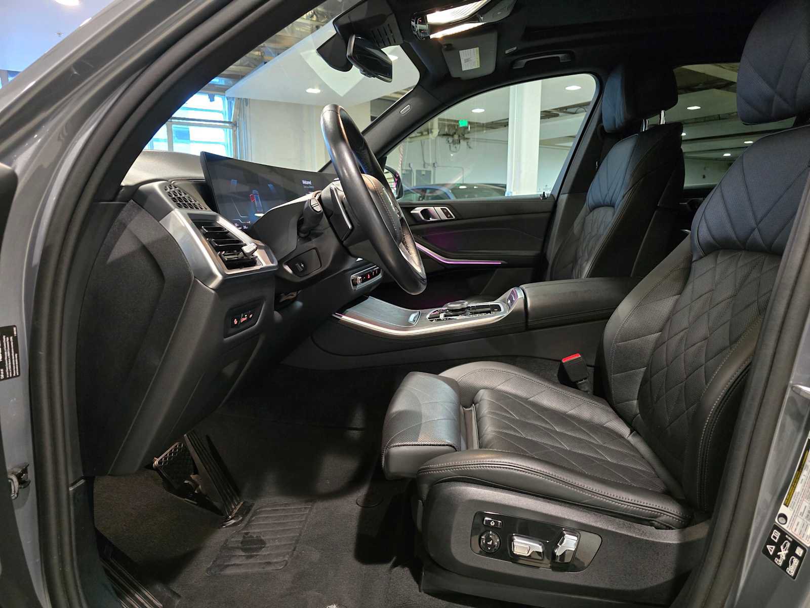 Used 2024 BMW X5 xDrive40i w/ Premium Package image 17