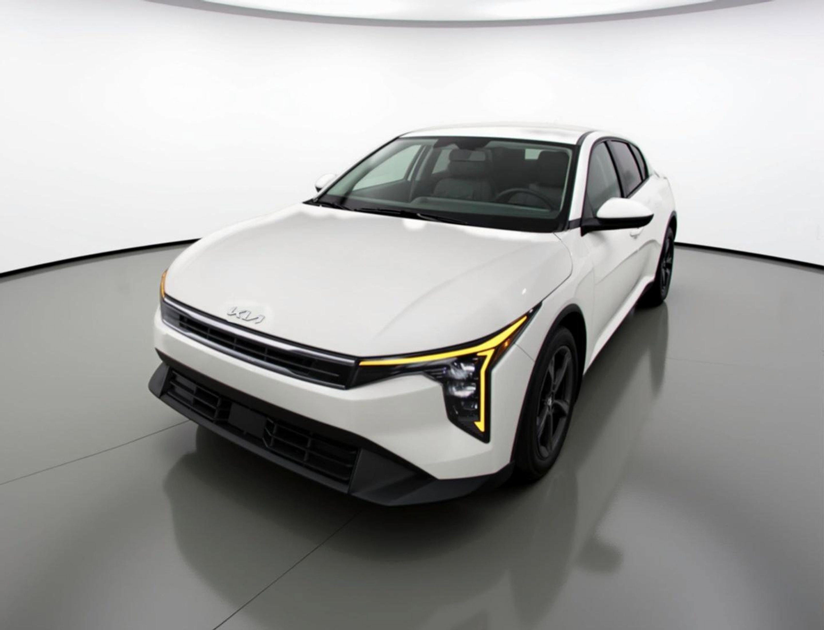 Used 2025 Kia K4 FWD image 3