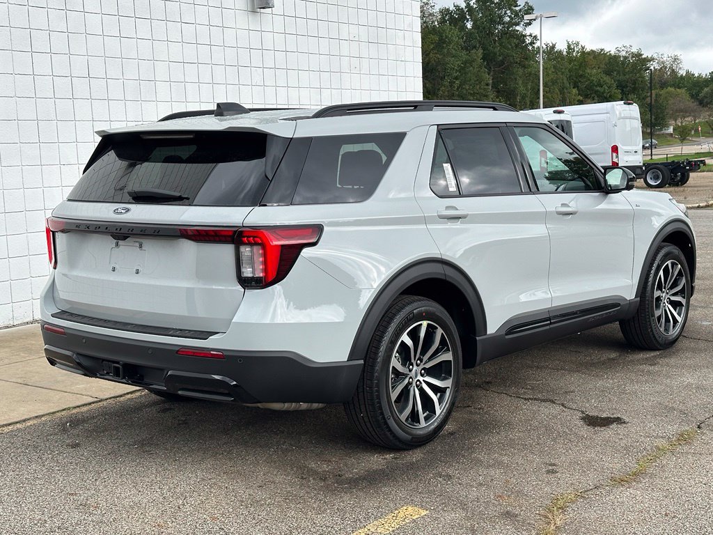 New 2027 Ford Explorer ST-Line w/ Premium Package AWD/4WD image 33