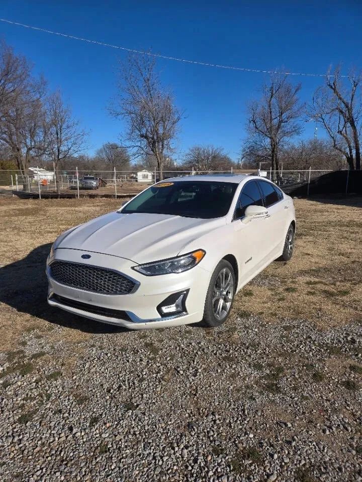 Used 2019 Ford Fusion Titanium FWD image 1