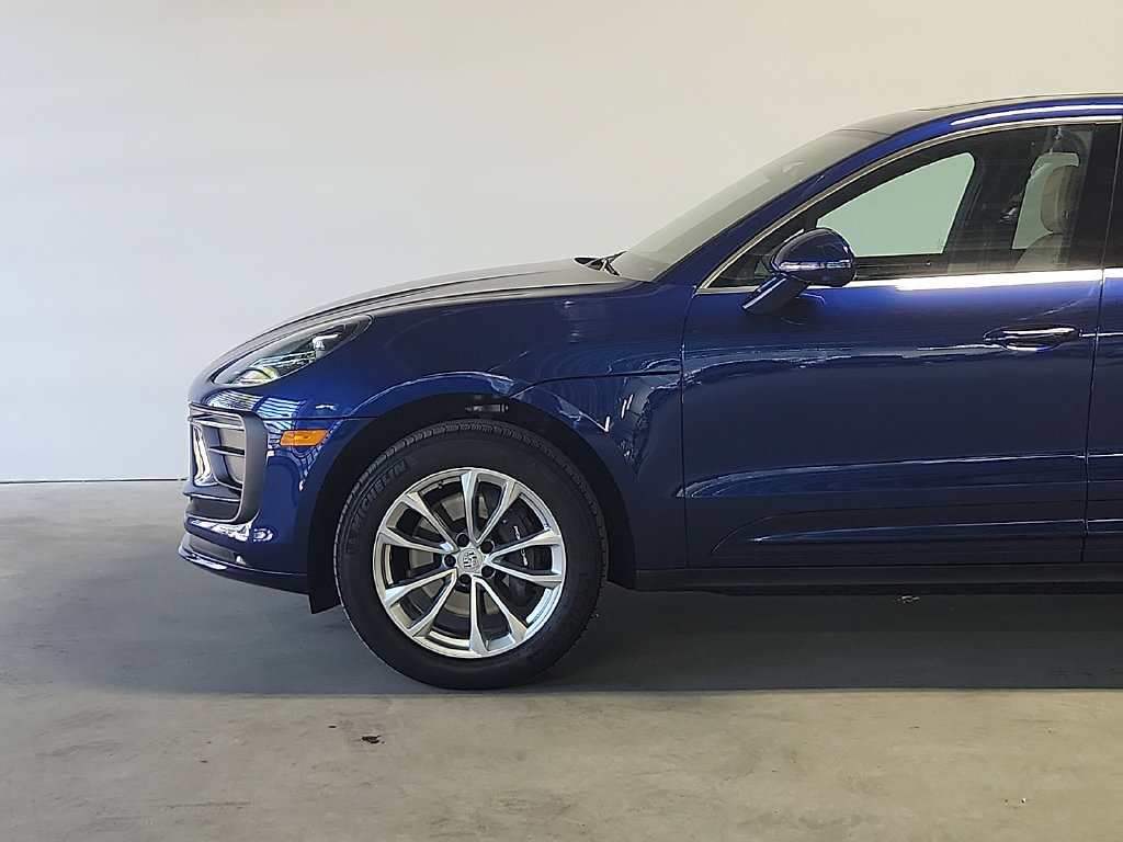 Used 2026 Porsche Macan AWD/4WD image 6