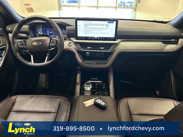 Certified 2025 Ford Explorer Platinum w/ LUX Leather Package AWD/4WD image 11