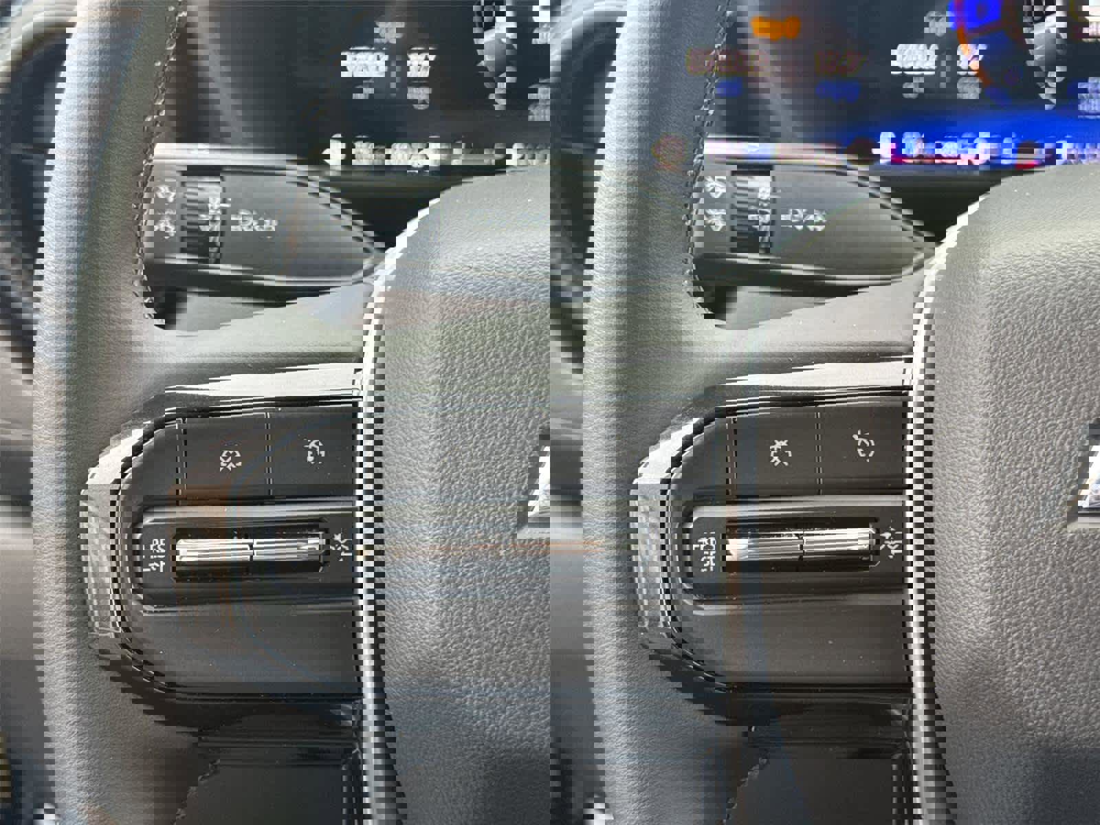 Used 2025 Chevrolet Colorado W/T w/ WT Convenience Package II image 24