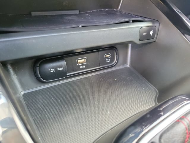 Certified 2025 Kia Soul GT-Line w/ GT-Line Technology Package FWD image 40