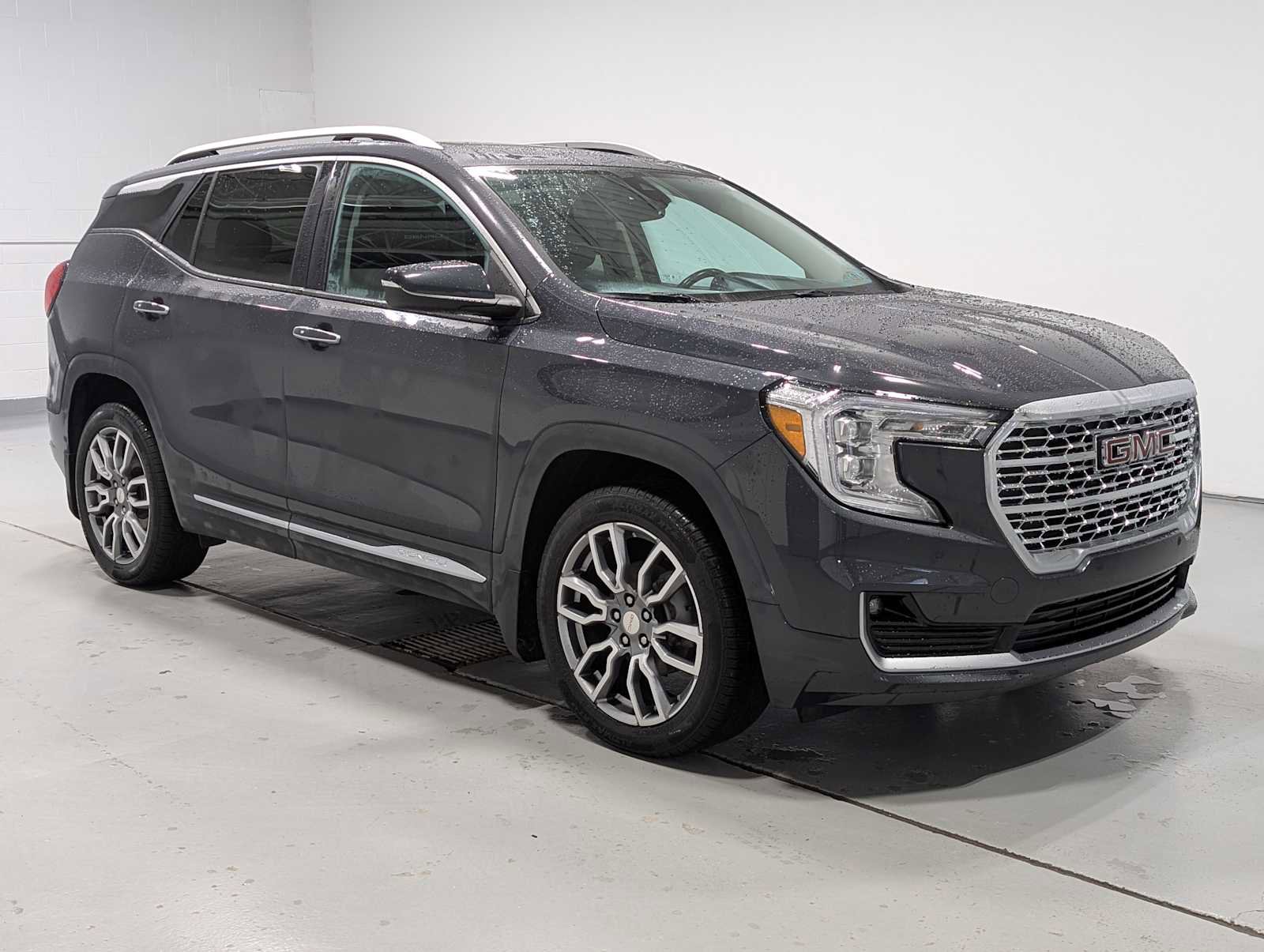 Certified 2022 GMC Terrain Denali image 6