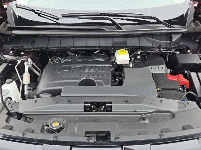 Certified 2024 Nissan Pathfinder SL w/ Black Appearance Package image 12