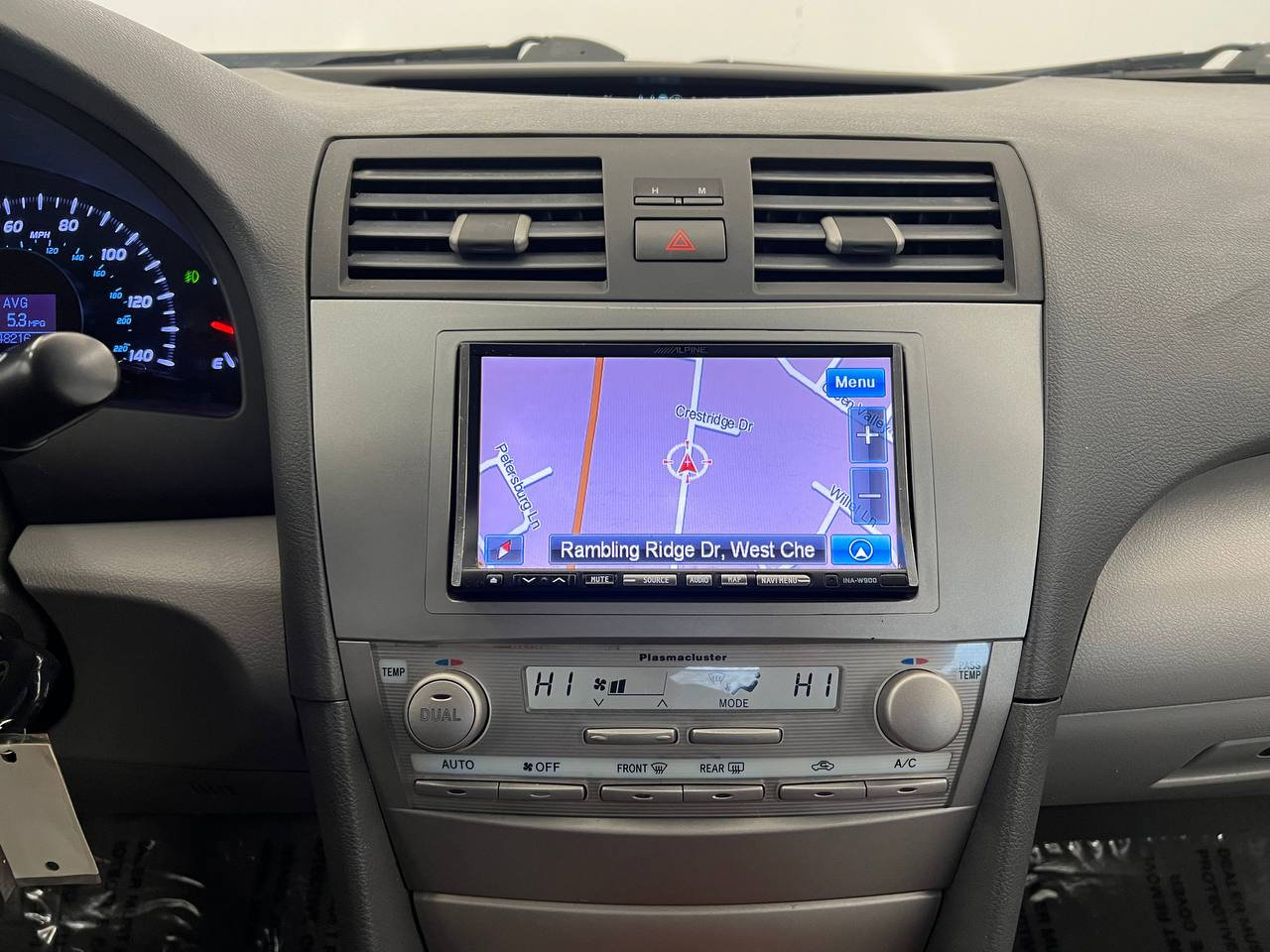 Used 2011 Toyota Camry XLE w/ XLE Extra-Value Pkg #2 image 17