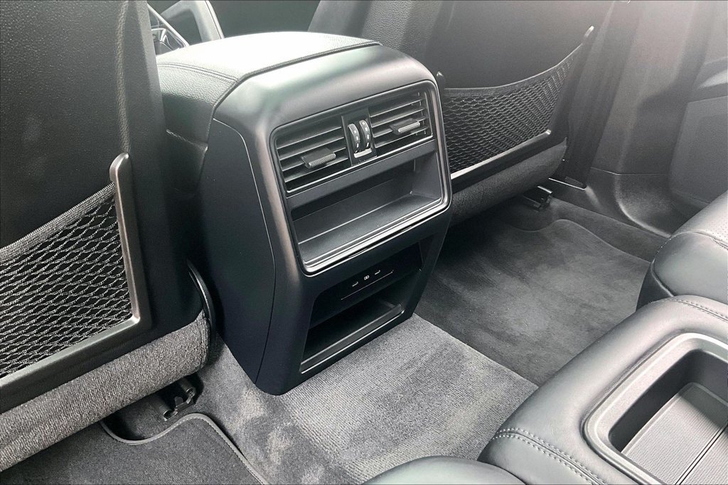 Used 2024 Porsche Cayenne S AWD/4WD image 31