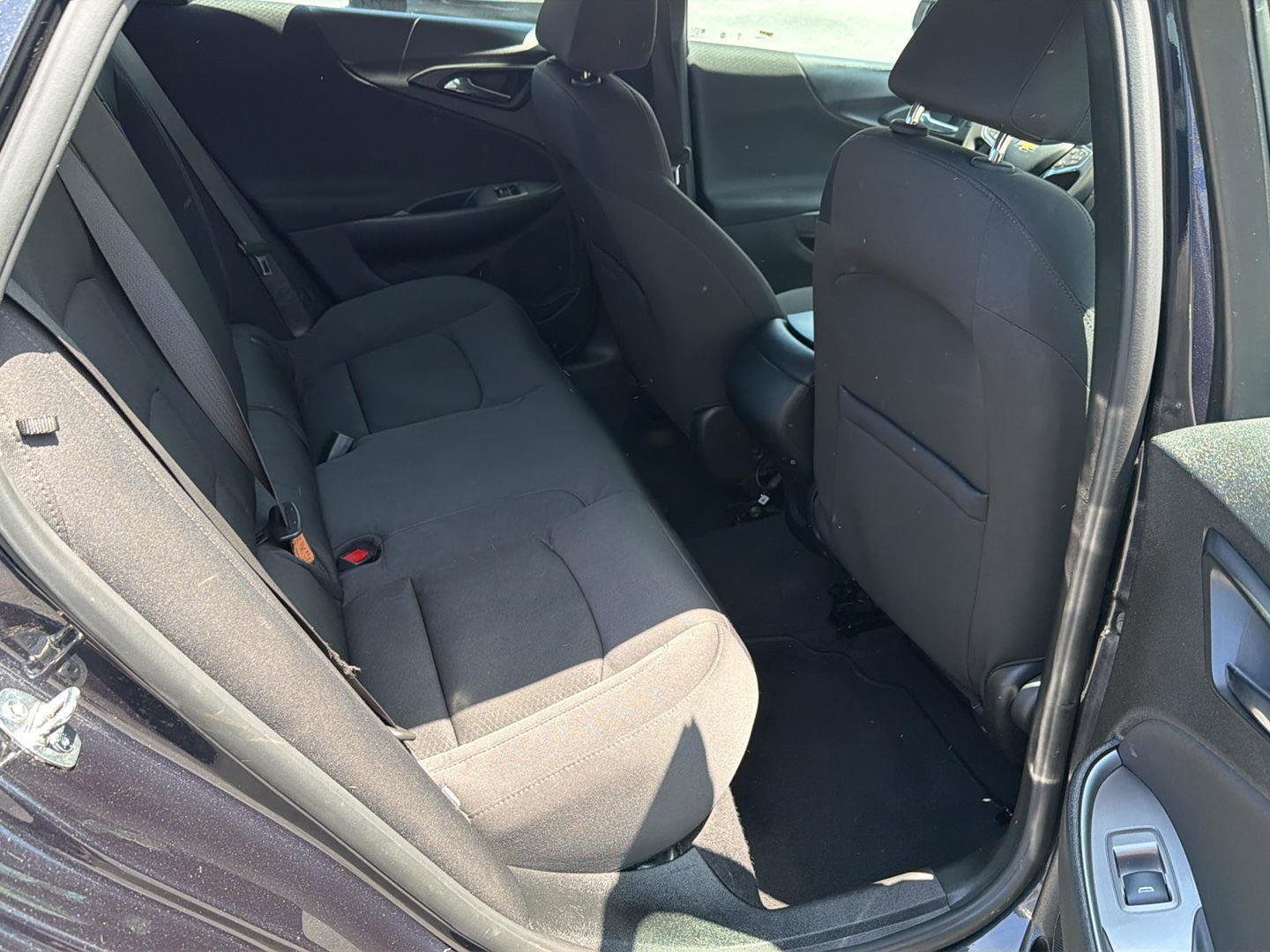 Used 2022 Chevrolet Malibu LS FWD image 12