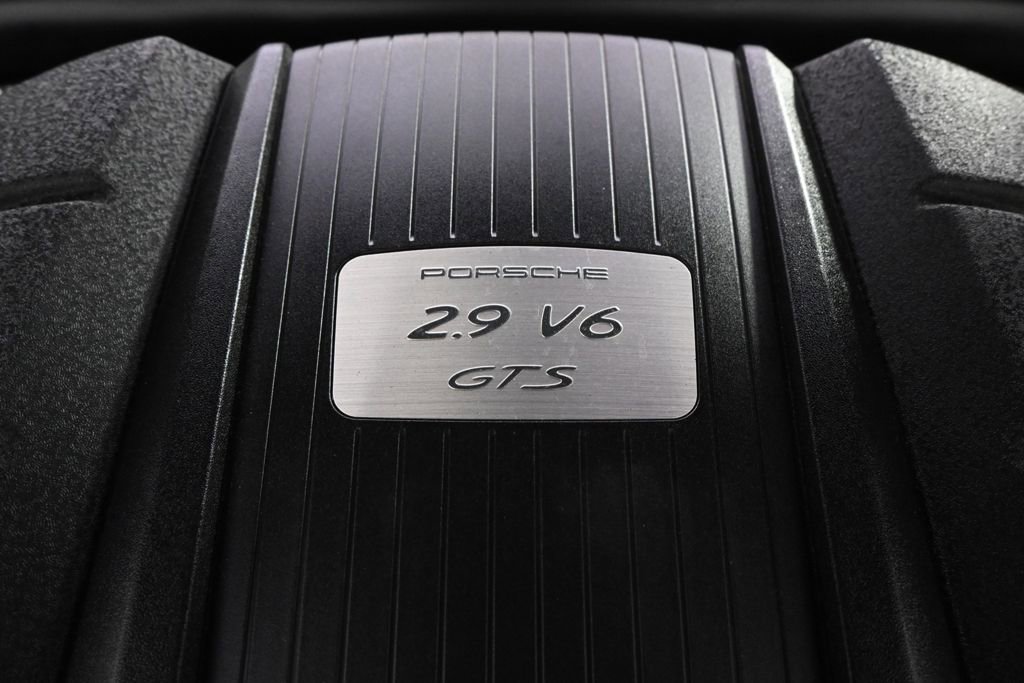 Used 2022 Porsche Macan GTS AWD/4WD image 24