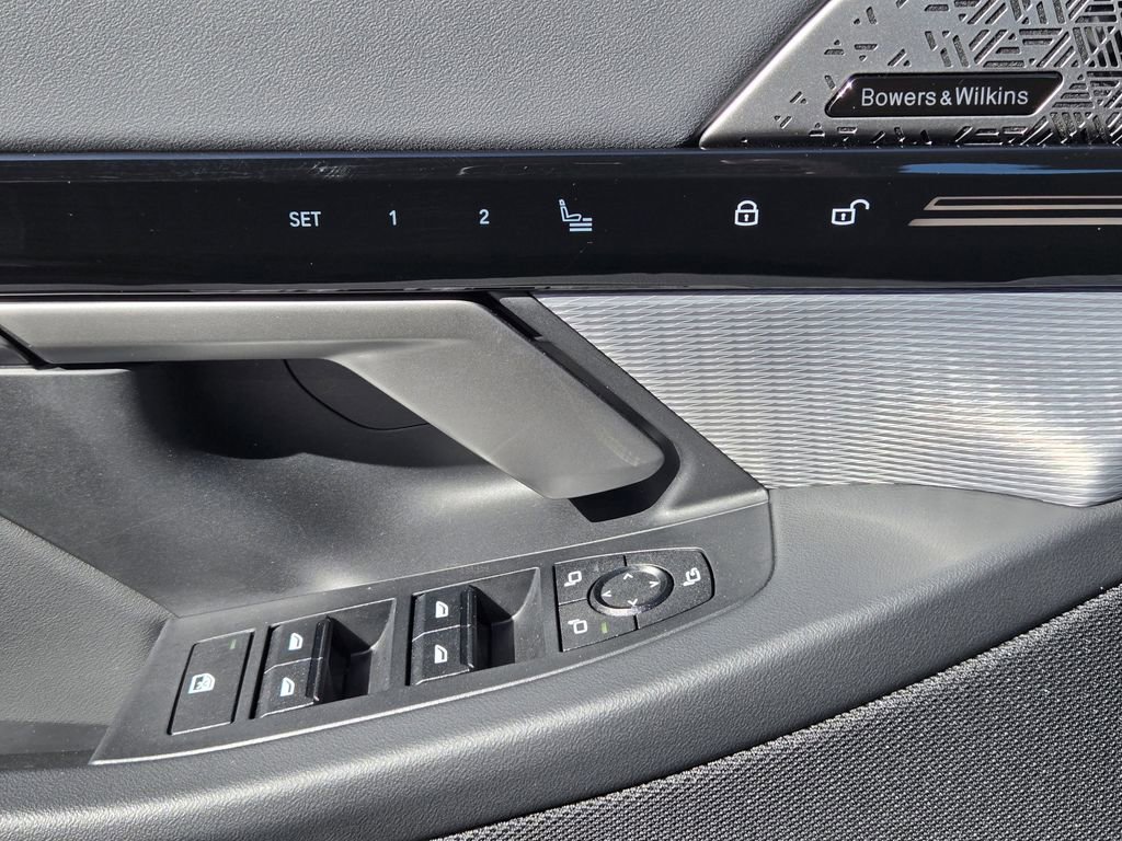 Certified 2025 BMW 530i xDrive w/ M Sport Package image 26