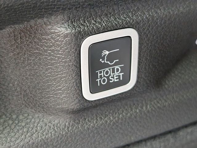 New 2026 Jeep Grand Cherokee L Summit image 30