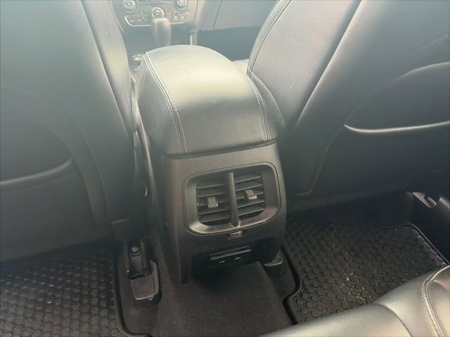 Used 2019 Jeep Cherokee Latitude Plus w/ Cold Weather Group image 24