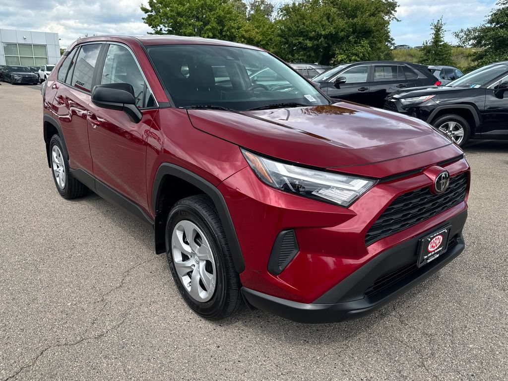 Used 2024 Toyota RAV4 LE AWD/4WD image 10
