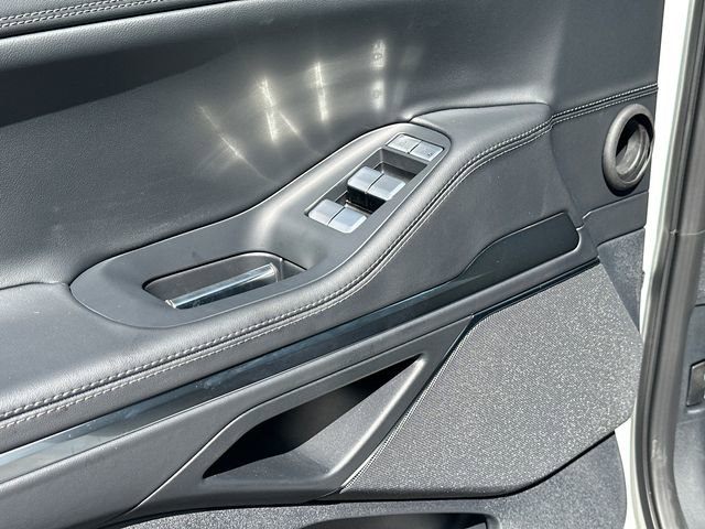 New 2026 Lincoln Navigator Reserve image 13