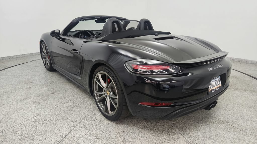 Used 2018 Porsche 718 Boxster S RWD image 14