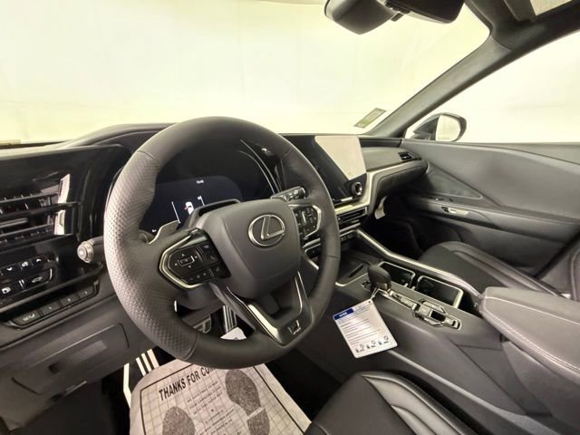New 2026 Lexus TX 500h AWD image 4