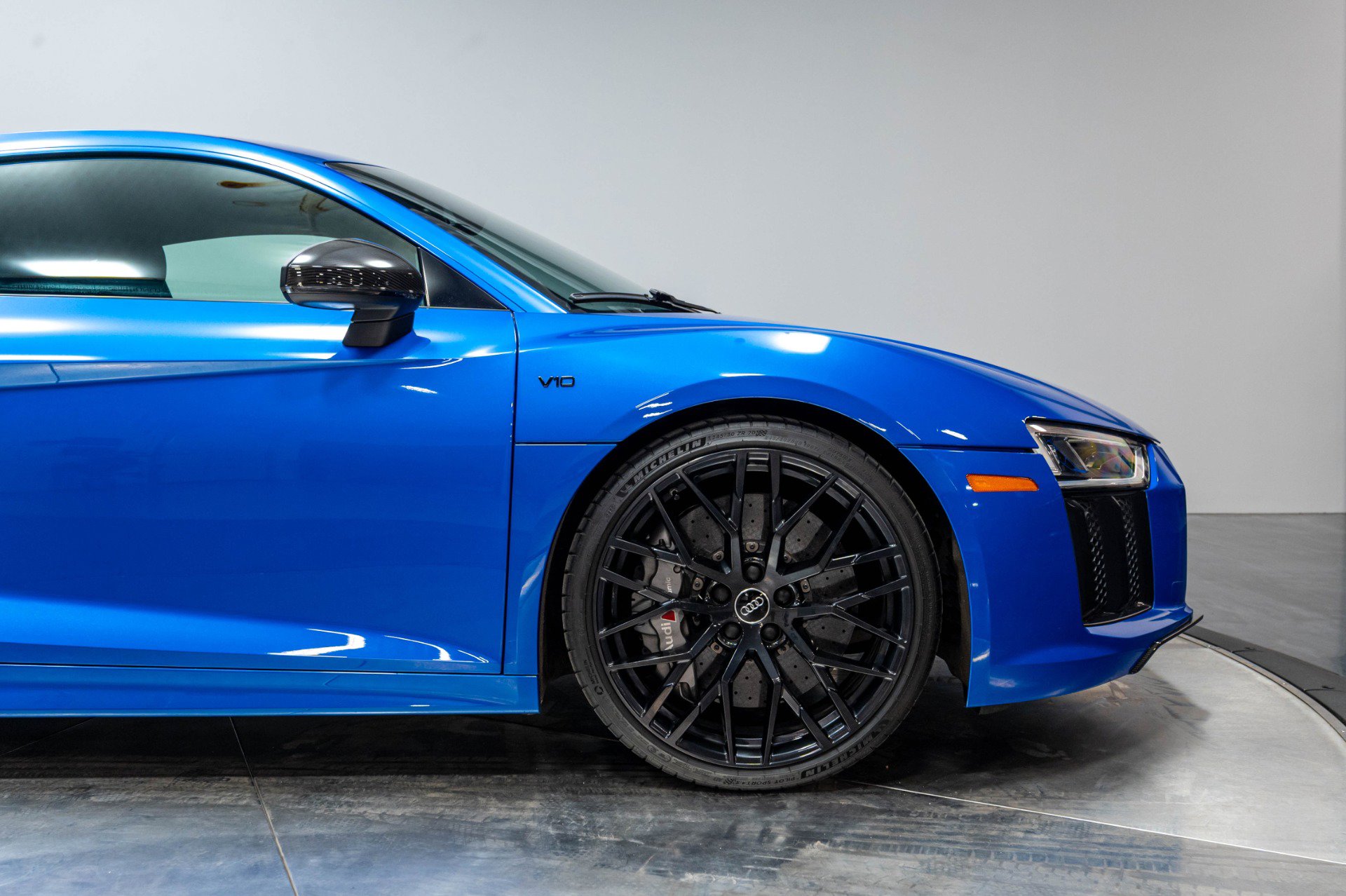 Used 2017 Audi R8 V10 plus AWD/4WD image 19