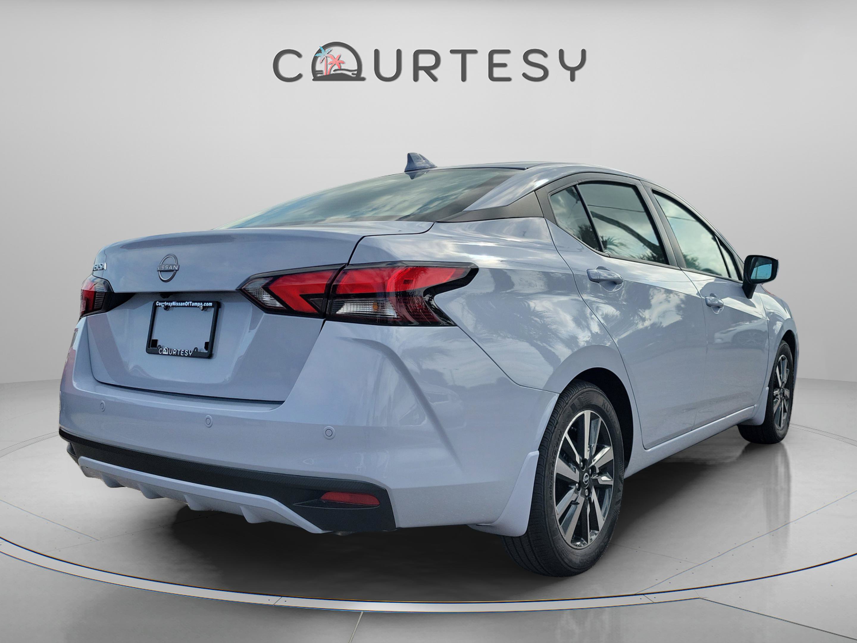 New 2025 Nissan Versa SV w/ Trunk Package FWD image 5