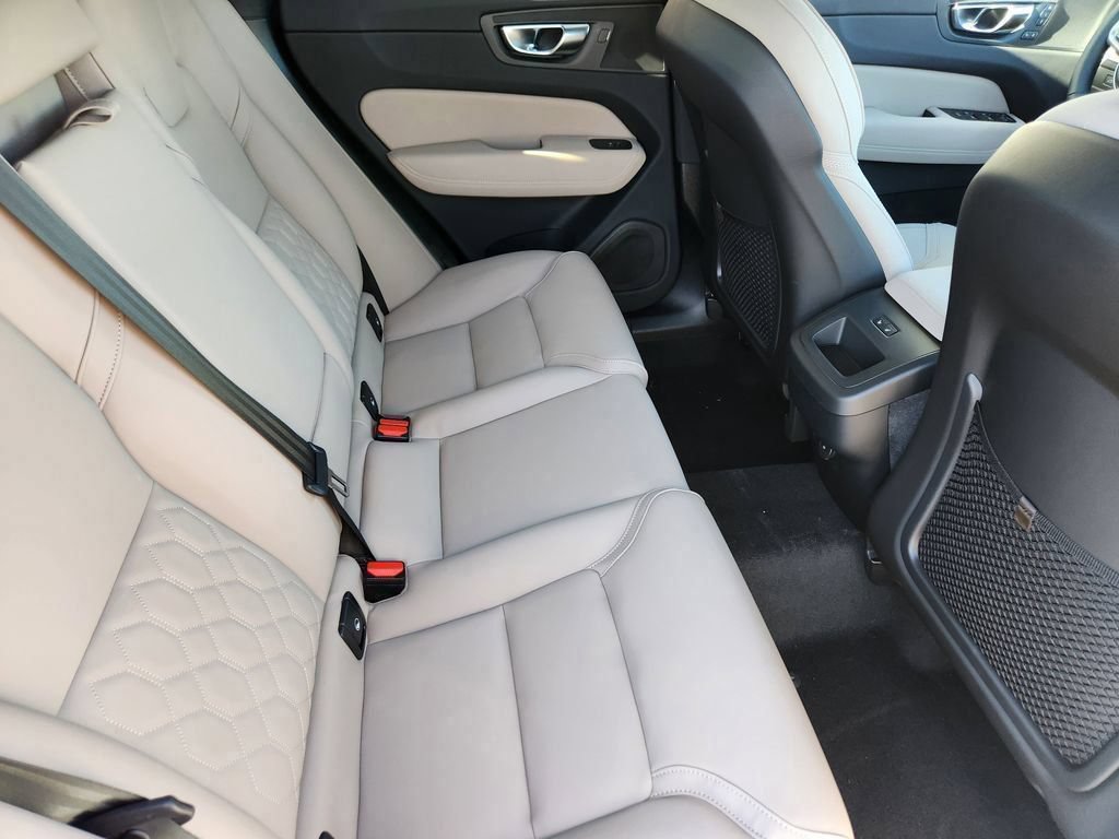 New 2026 Volvo XC60 B5 Plus w/ Protection Package Premier AWD/4WD image 22