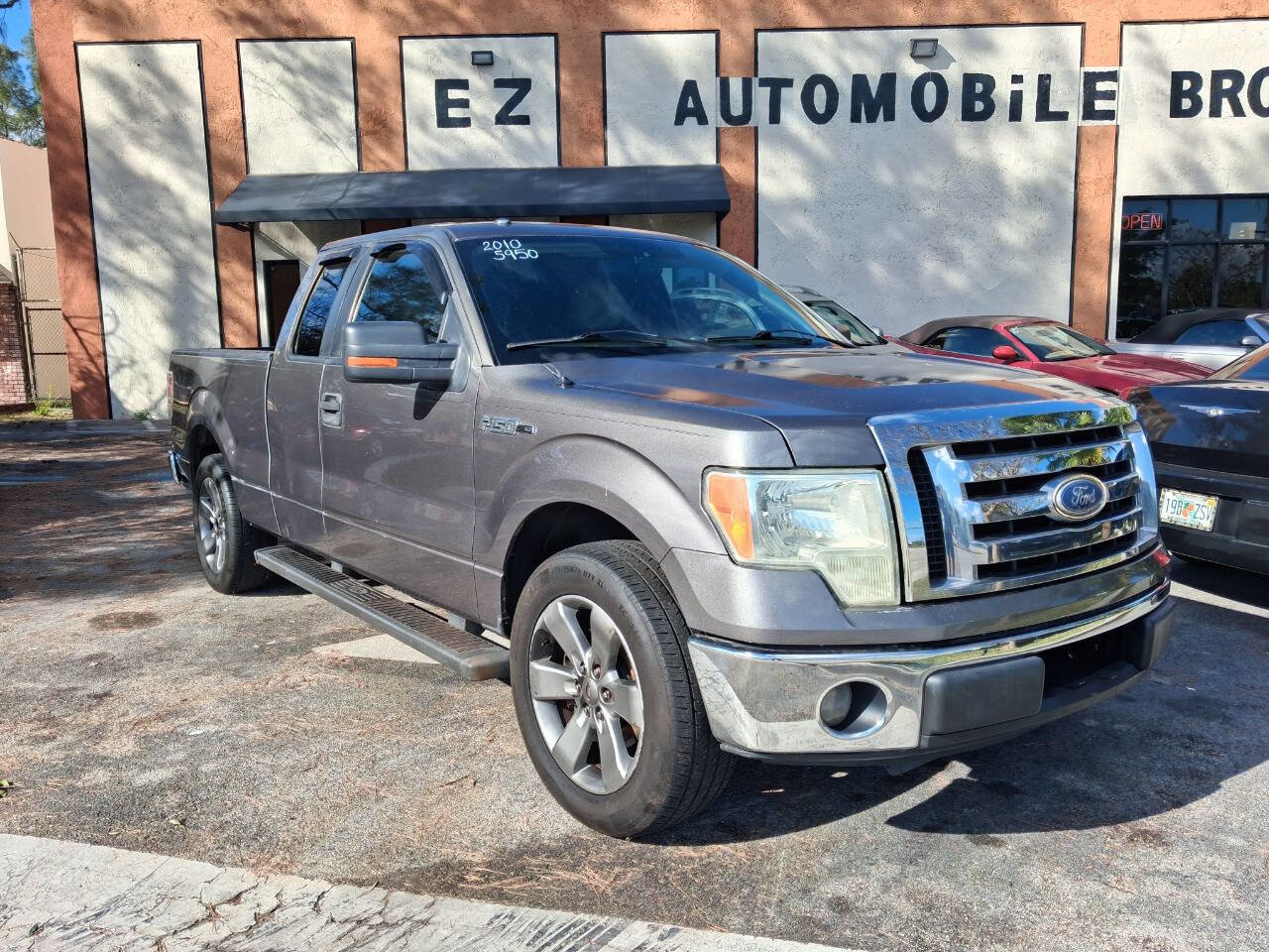 Used 2010 Ford F150 XLT image 2