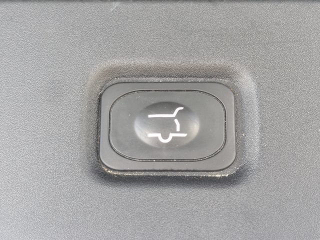 Used 2025 Ford Expedition Active AWD/4WD image 18