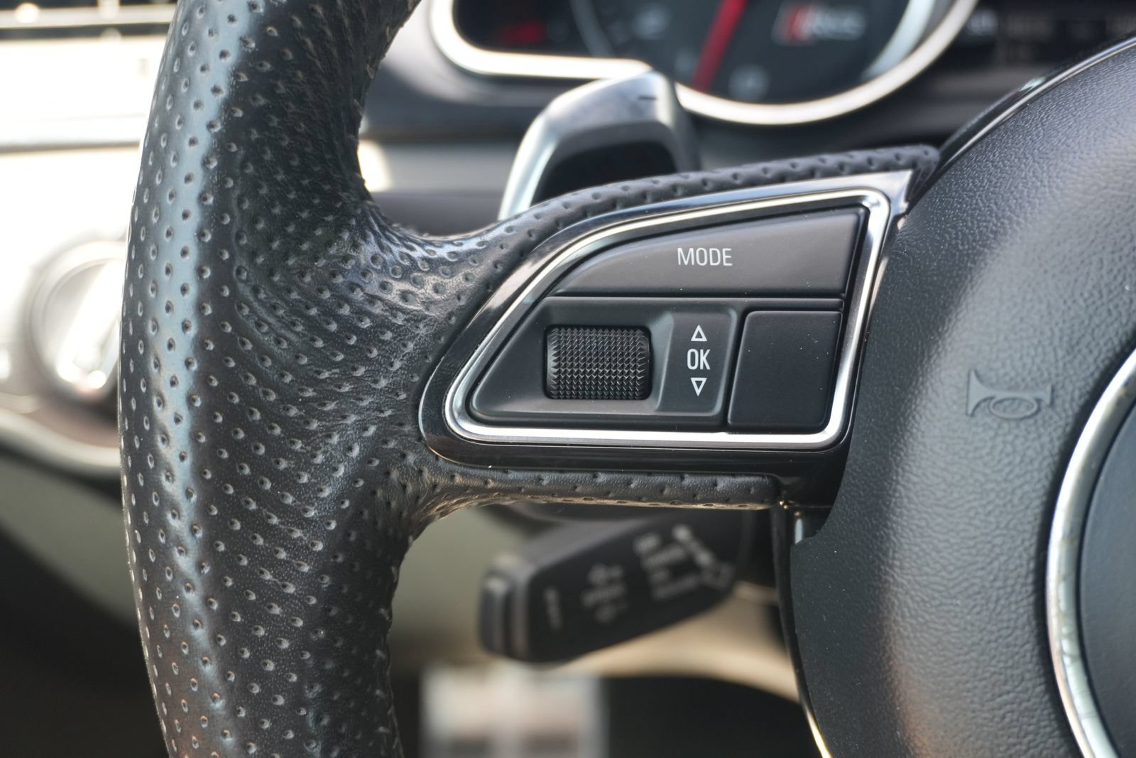 Used 2014 Audi RS 5 Cabriolet AWD/4WD image 33