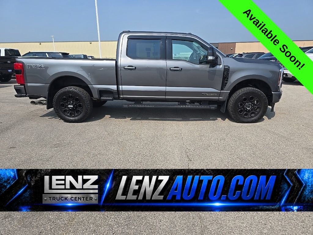 Used 2025 Ford F250 Lariat w/ Black Appearance Package
