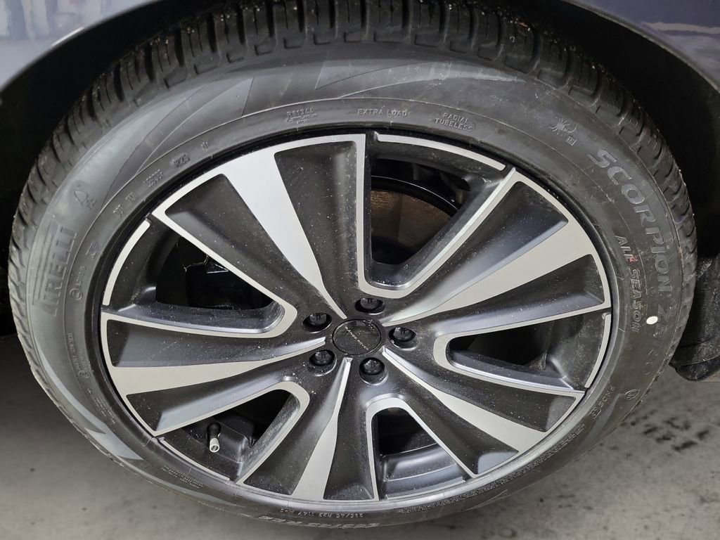 New 2026 Land Rover Range Rover SE image 12