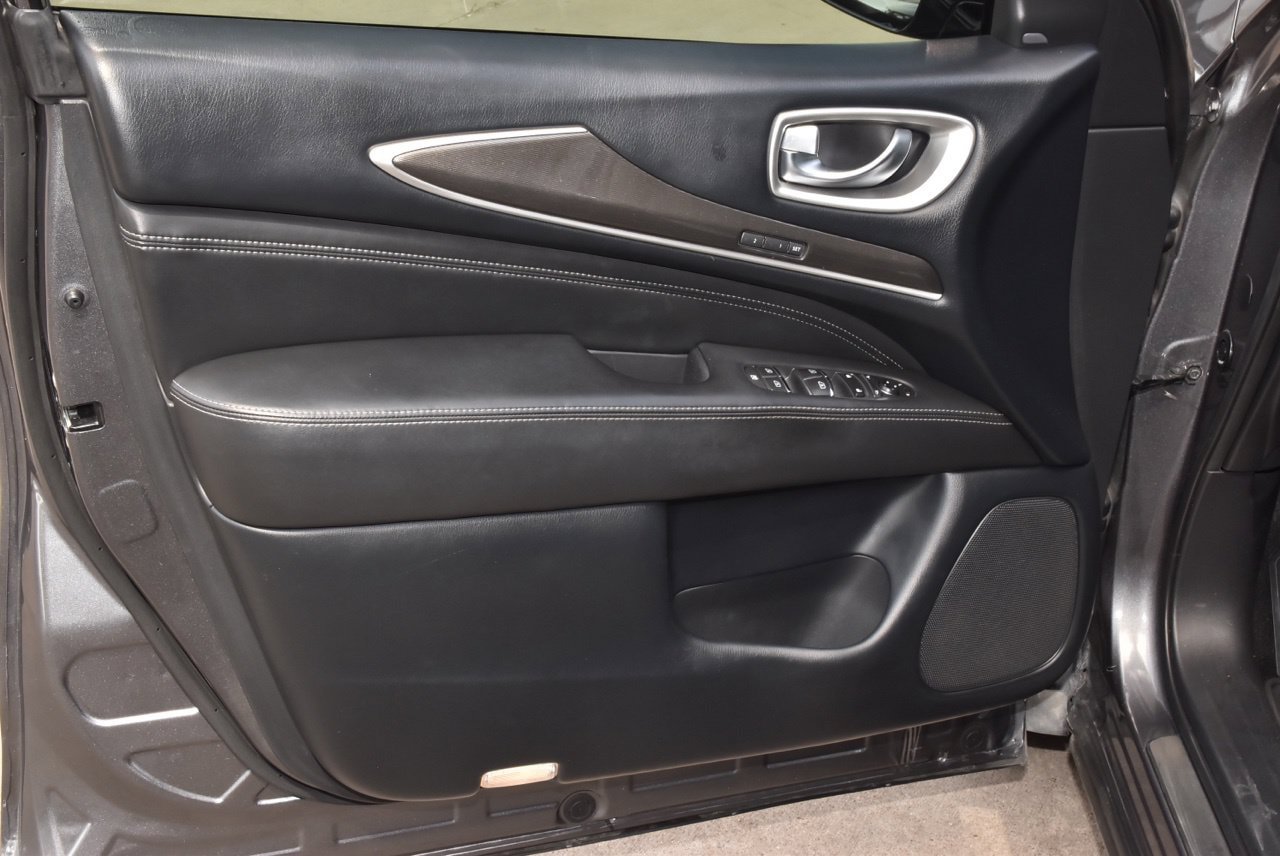 Used 2019 INFINITI QX60 Luxe w/ Essential Package FWD image 37
