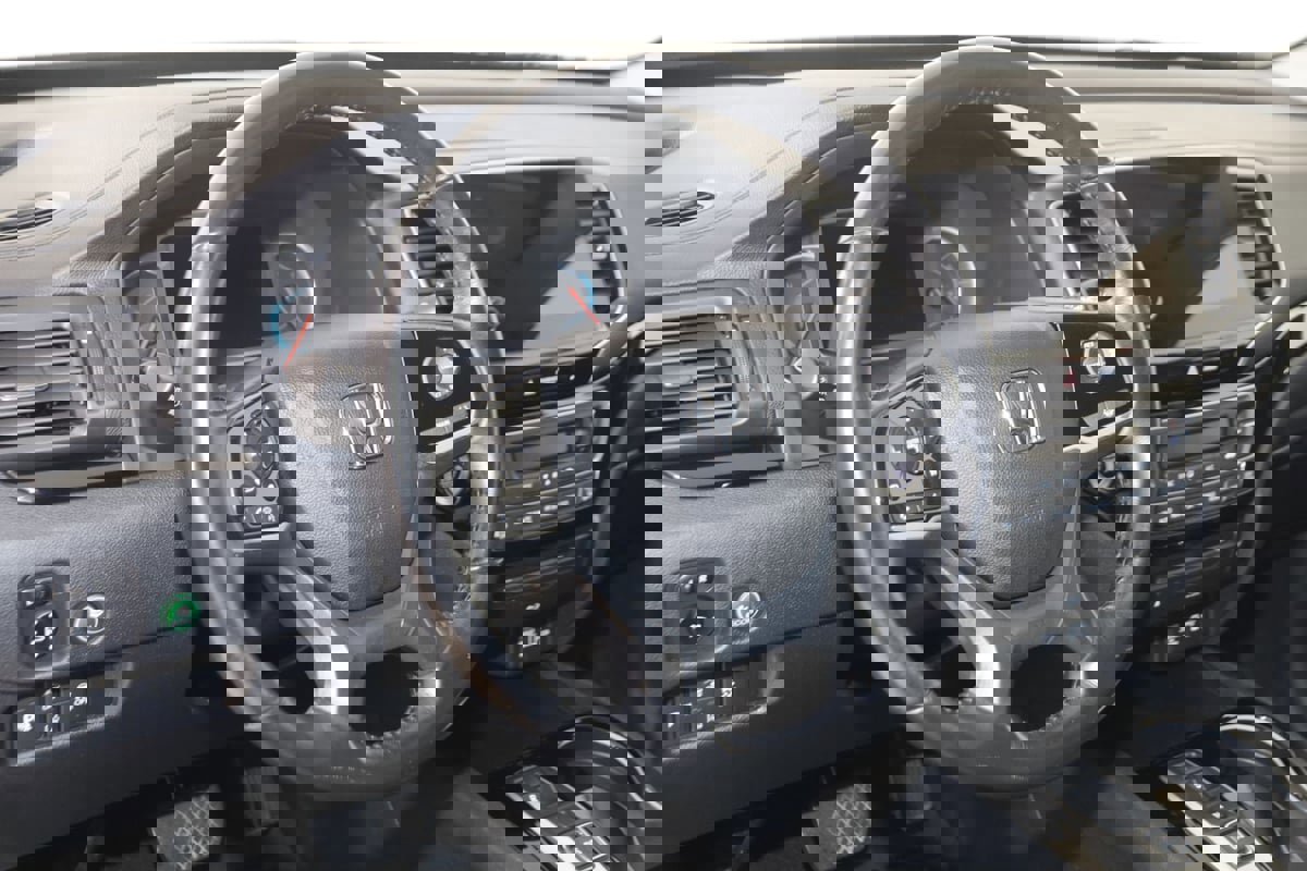 Used 2019 Honda Pilot Touring image 6