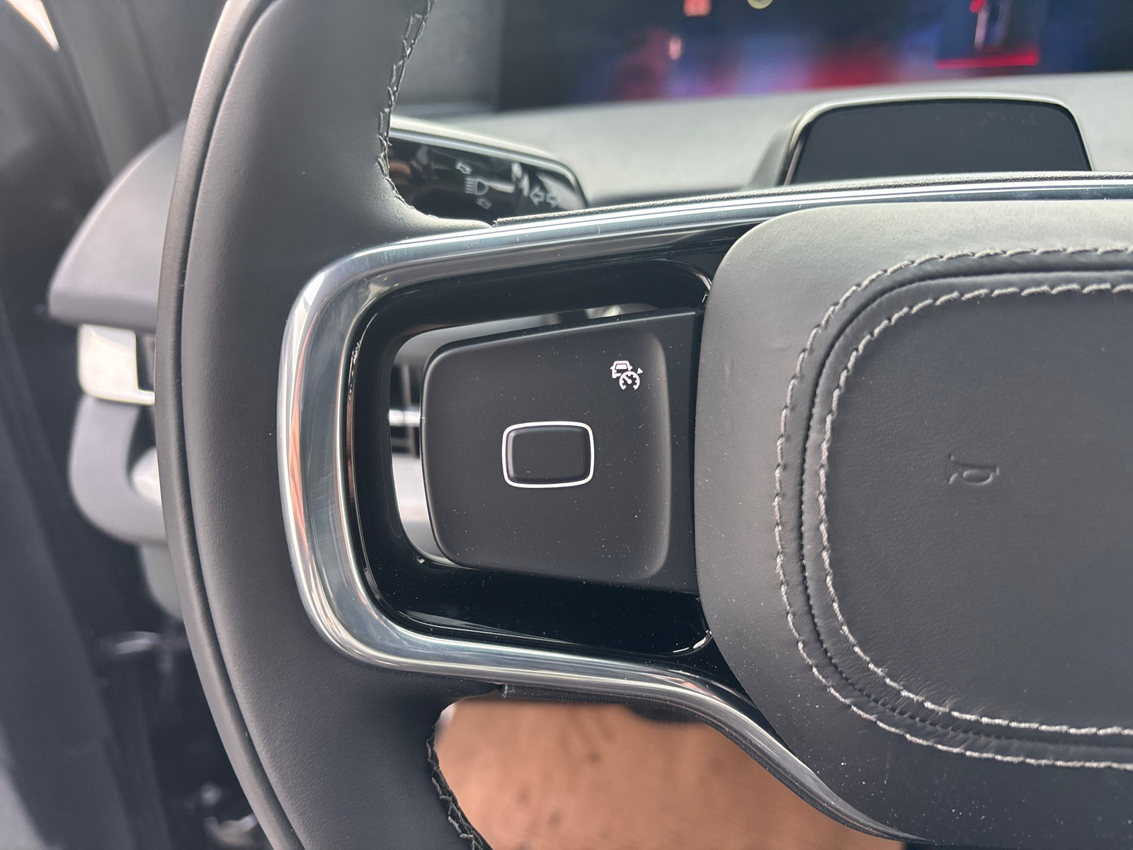 New 2026 Lincoln Navigator Reserve w/ Jet Appearance Package image 16