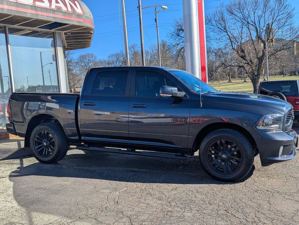 Used 2018 RAM 1500 Sport w/ Comfort Group image 3