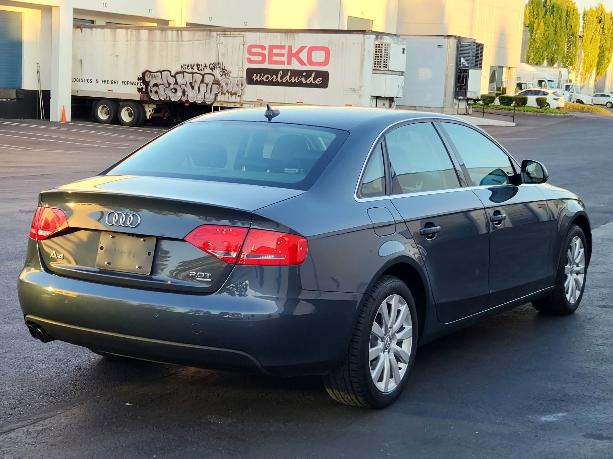 Used 2009 Audi A4 2.0T Premium Plus image 4