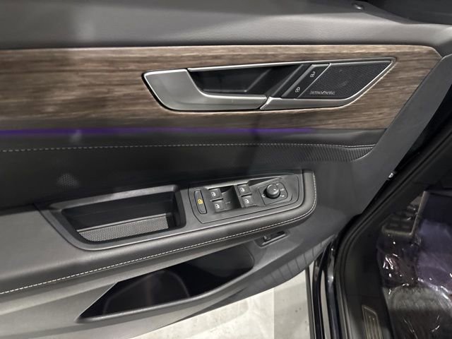 Used 2025 Volkswagen Atlas SEL Premium R-Line image 11