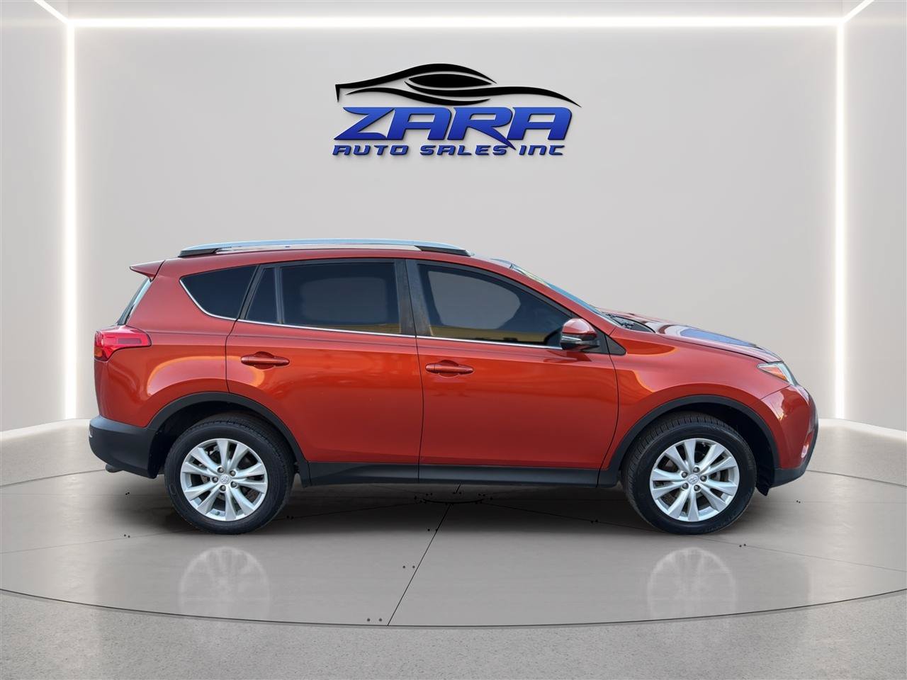 Used 2015 Toyota RAV4 Limited w/ Technology Package AWD/4WD image 8