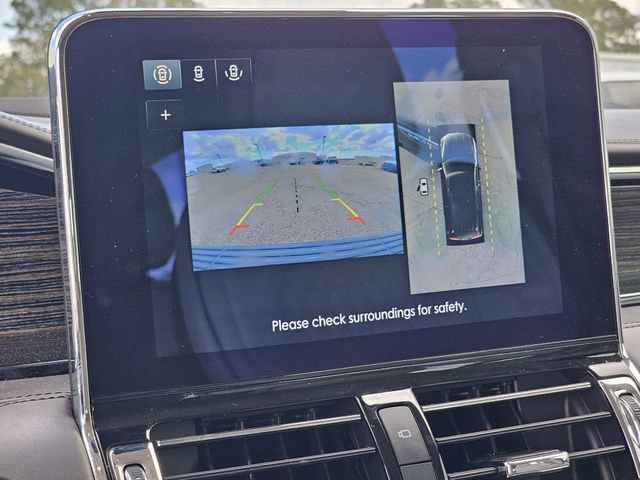 Used 2020 Lincoln Navigator Black Label w/ Cargo Convenience Package image 11