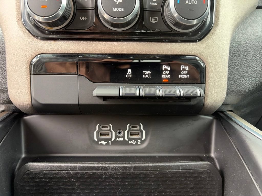 Used 2021 RAM 1500 Laramie AWD/4WD image 12