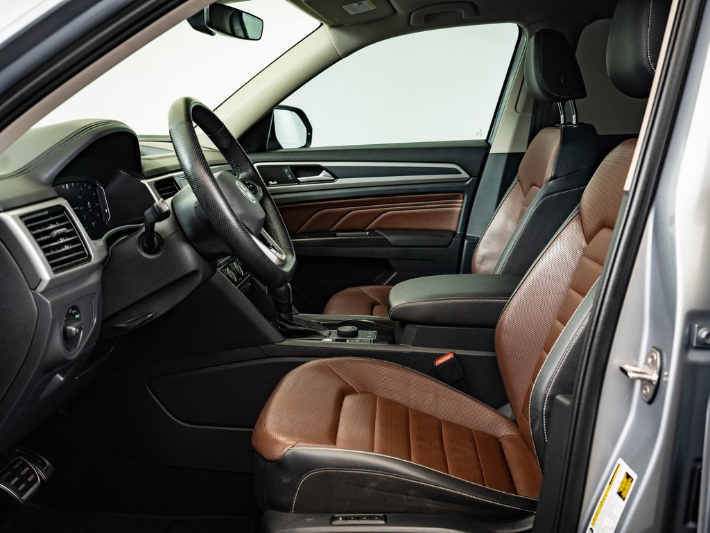 Used 2021 Volkswagen Atlas SEL Premium image 20