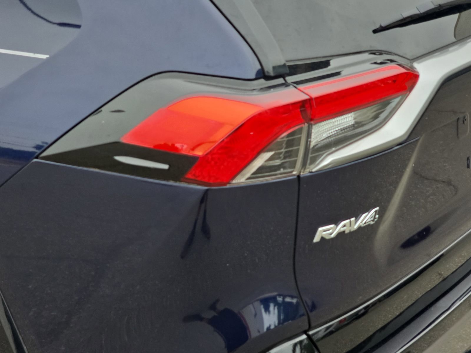 Used 2021 Toyota RAV4 XSE w/ XSE Grade Weather Package AWD/4WD image 34