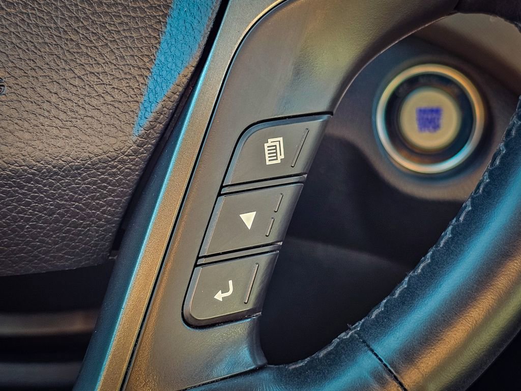 Used 2017 Hyundai Santa Fe SE w/ Cargo Package image 25