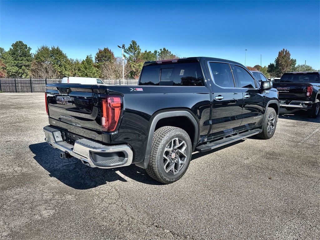New 2026 GMC Sierra 1500 SLT image 11