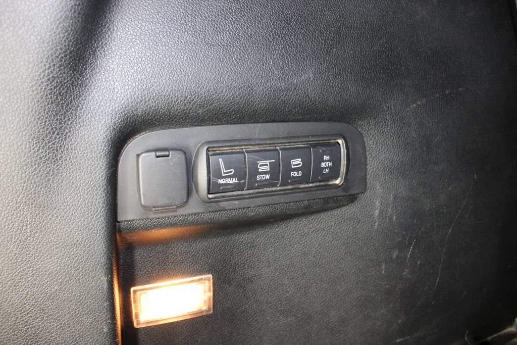 Used 2017 Ford Explorer Sport w/ Equipment Group 401A AWD/4WD image 8