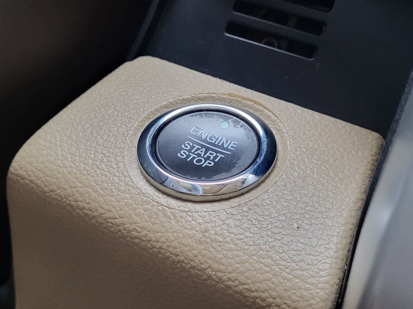 Used 2019 Ford F150 Lariat w/ Equipment Group 501A Mid AWD/4WD image 24
