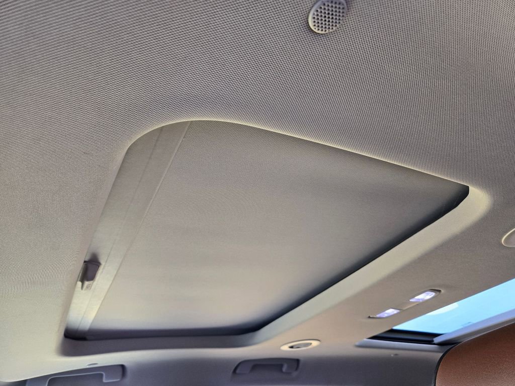 Used 2019 Chevrolet Traverse High Country image 9